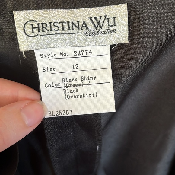 Christina Wu Black Overskirt - Picture 7 of 8